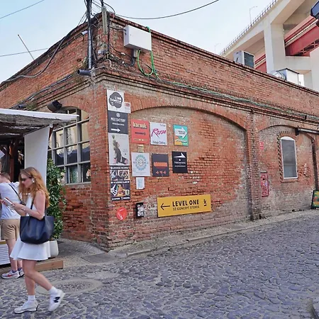 Mbird Lx Yard * Лиссабон