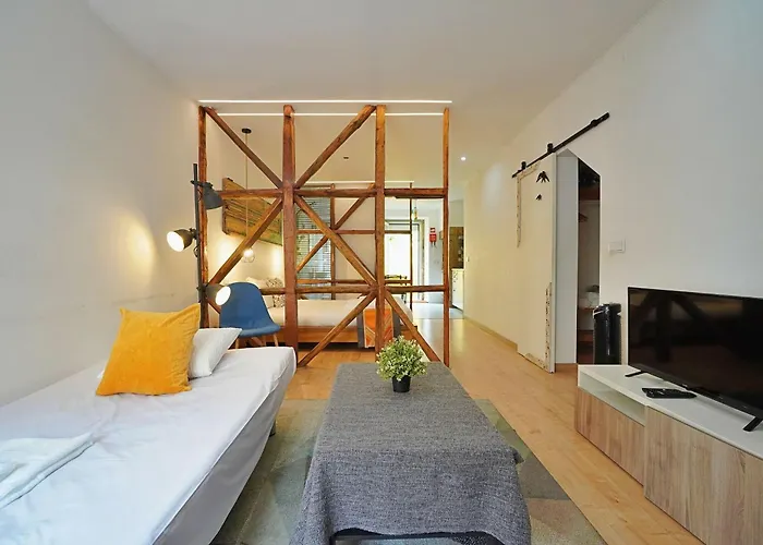 Mbird Lx Yard * リスボン