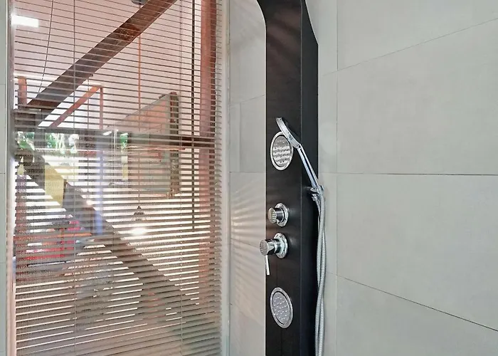 Mbird Lx Yard * リスボン