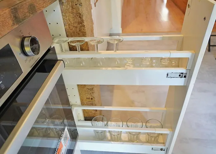 Mbird Lx Yard * リスボン